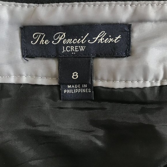 J Crew pencil skirt, sz 8. Black wool. - Picture 4 of 5